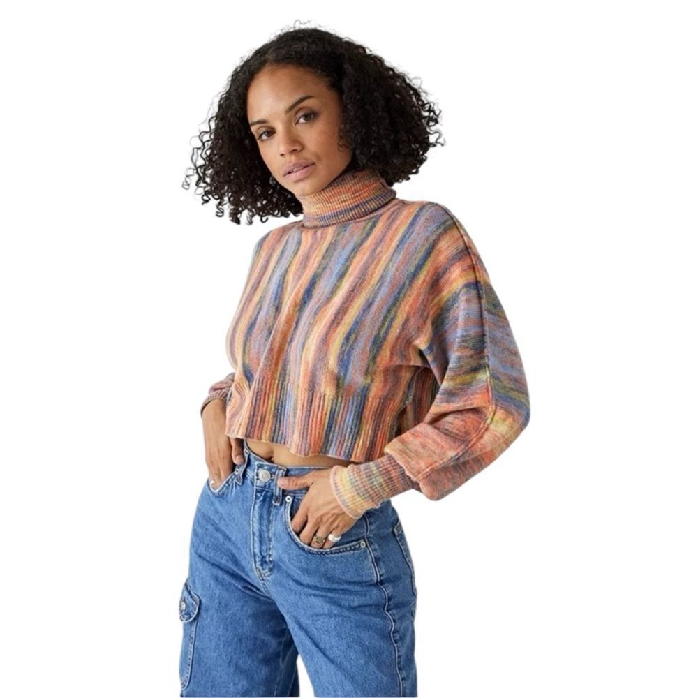 Urban Outfitters Crop Fit Turtleneck Sweater